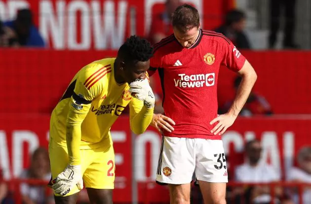 man united onana evans