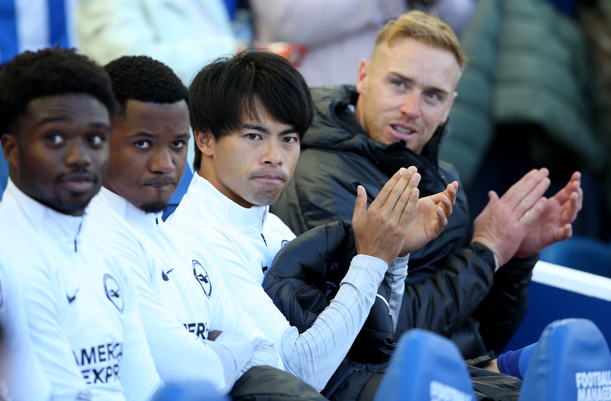 mitoma on brighton bench