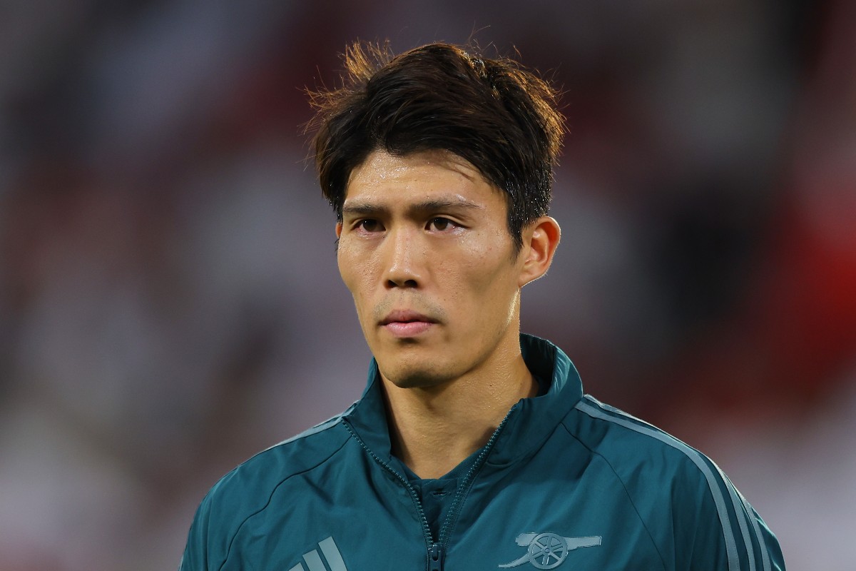 sevilla arsenal tomiyasu pic sevilla arsenal tomiyasu pic