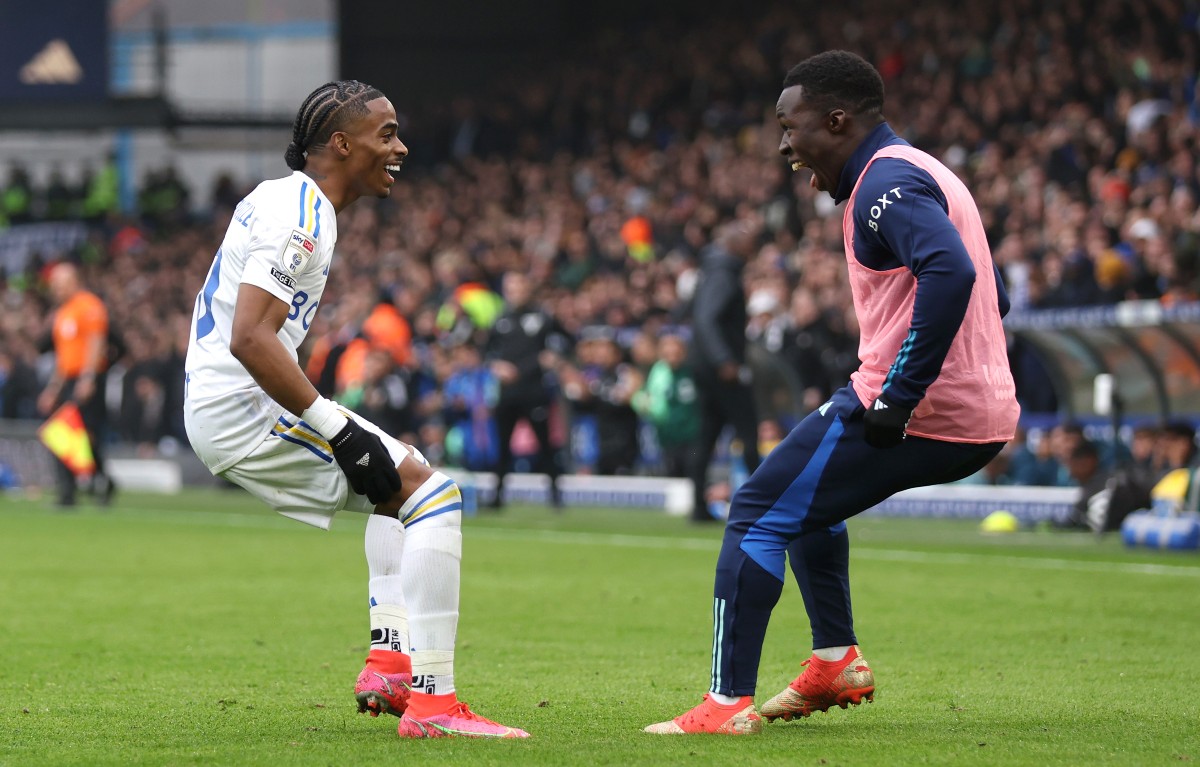 leeds huddersfield summerville gnonto