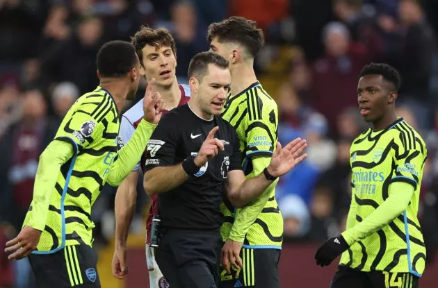 aston villa 1-0 arsenal Jarred Gillett
