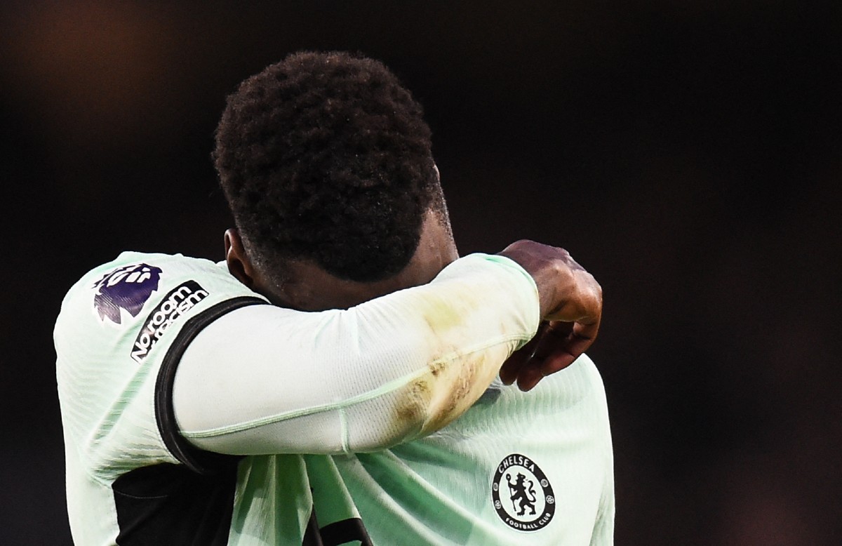everton chelsea benoit badiashile