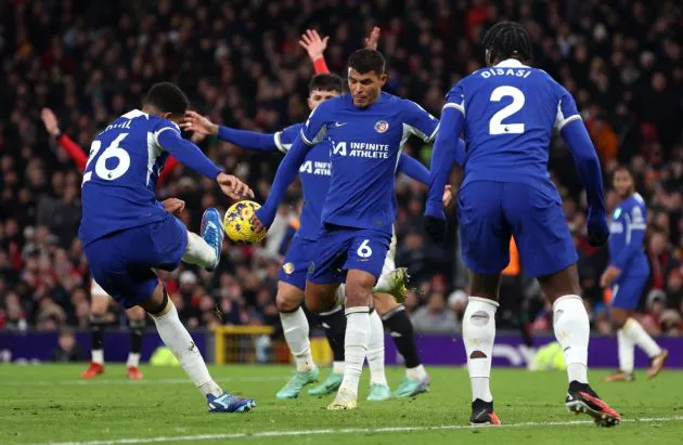 man united 2-1 chelsea thiago silva axel disasi