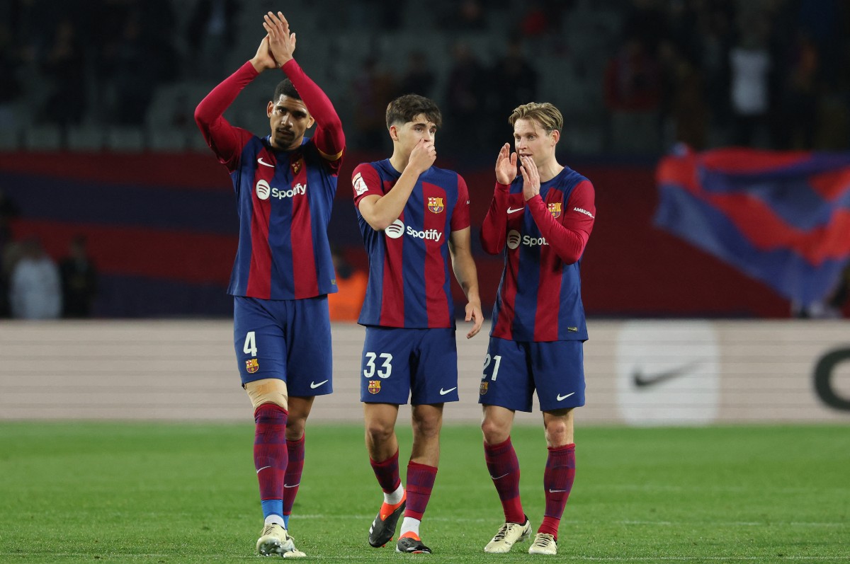araujo de jong barcelona