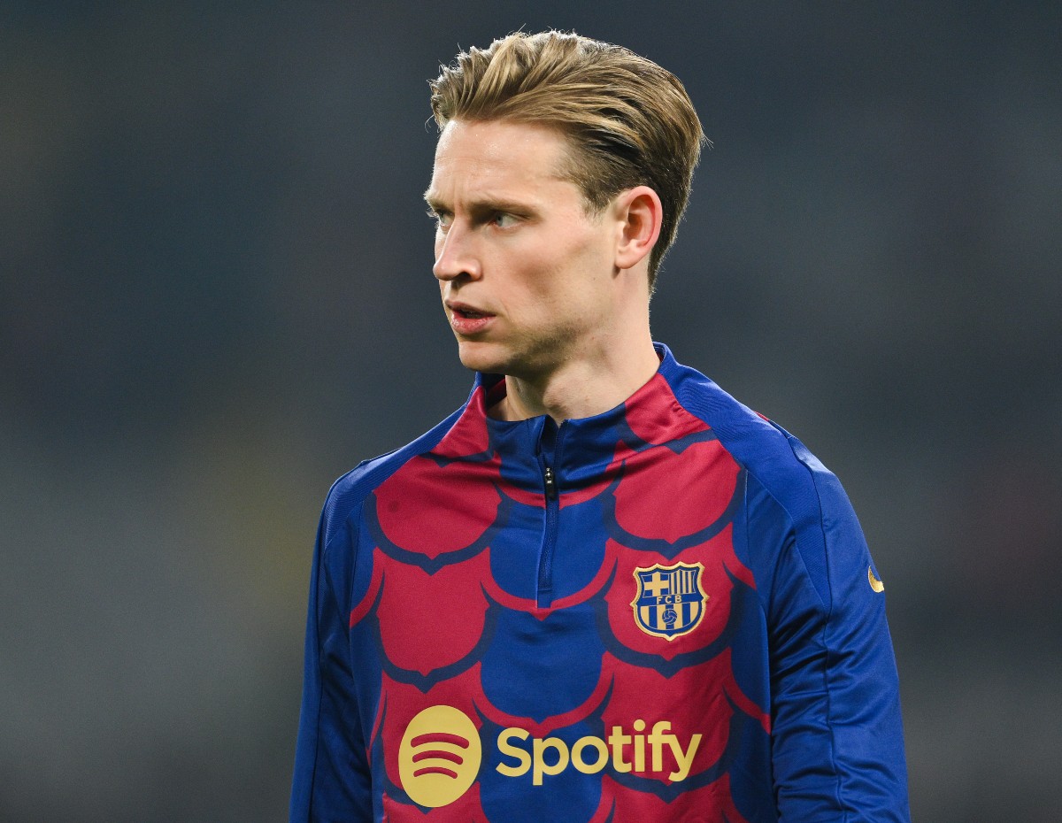Could Barcelona sell Frenkie de Jong?