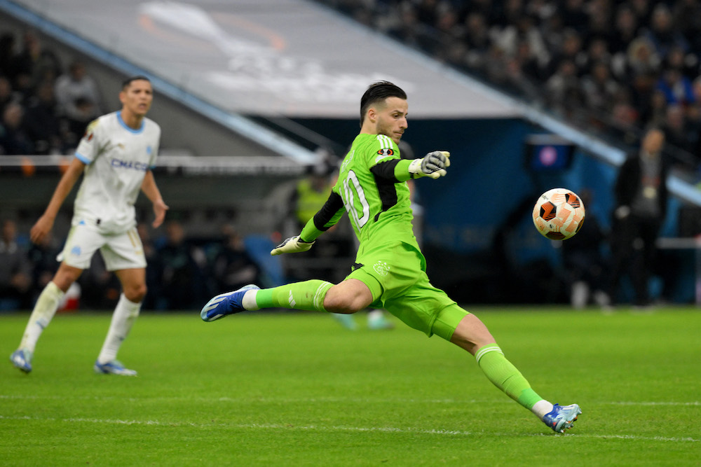 Diant Ramaj in action for Ajax.