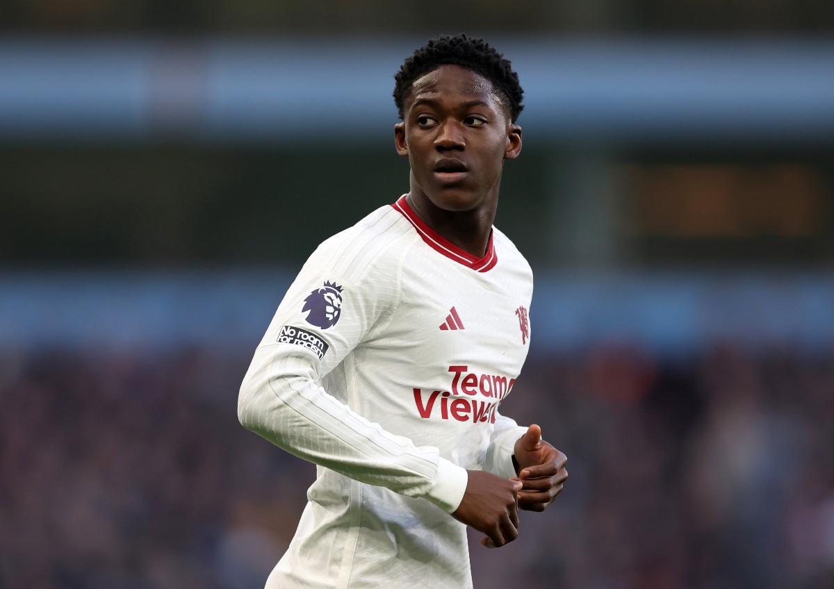 kobbie mainoo man united villa kobbie mainoo man united villa
