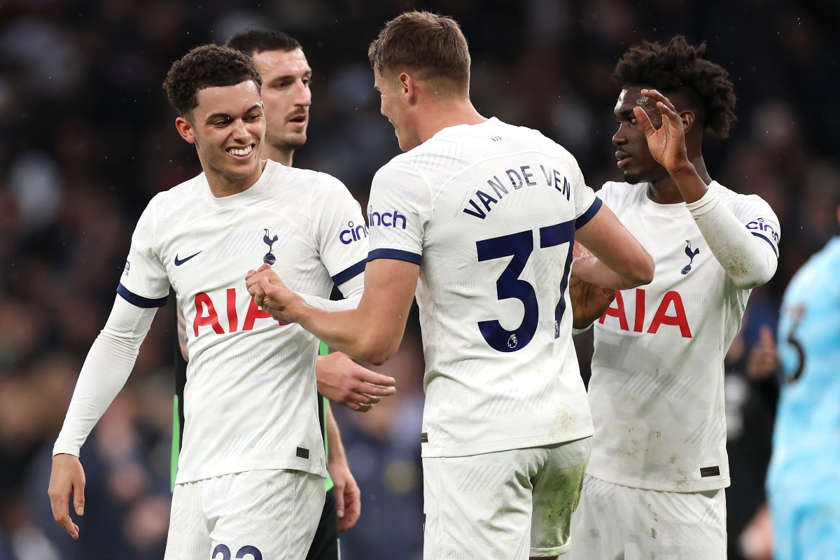 spurs brighton johnson van de ven