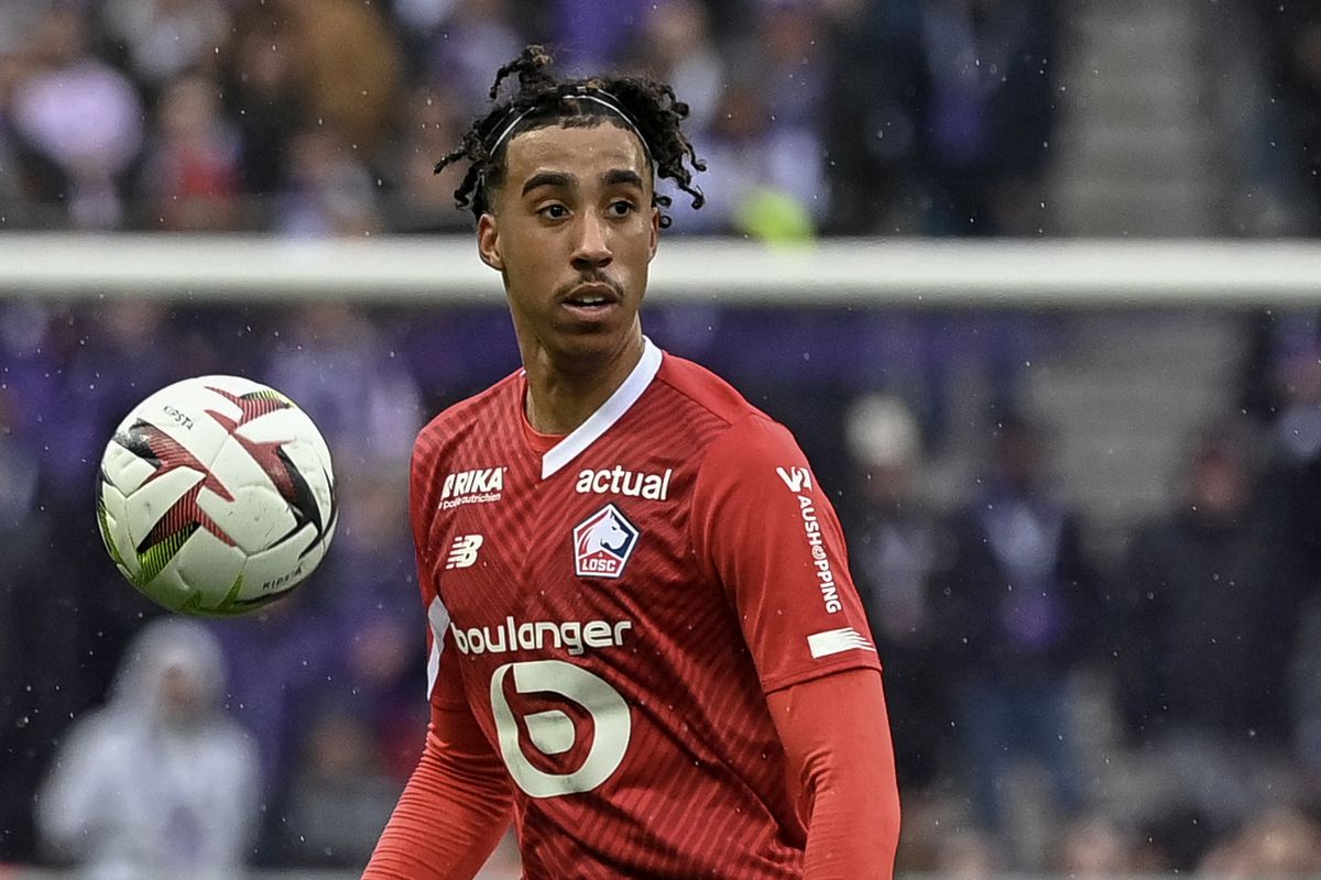 Leny Yoro Lille Liverpool Premier League 
