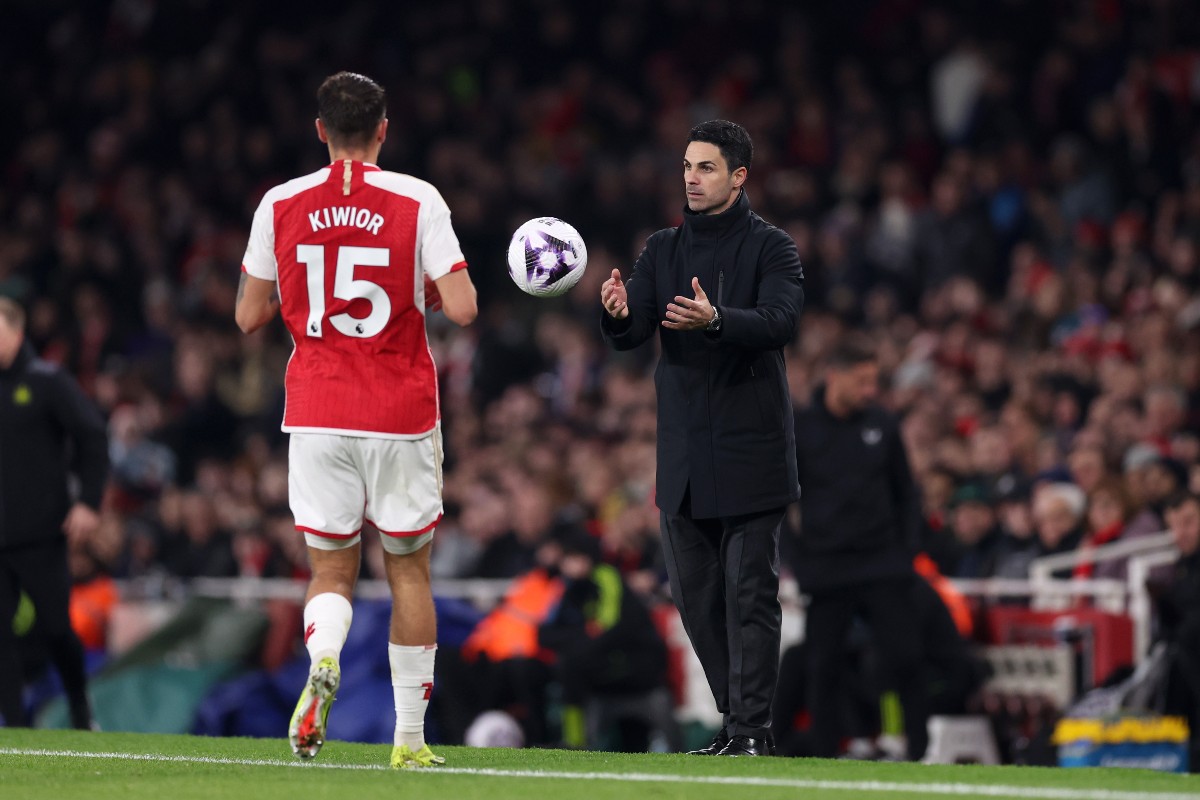 arsenal newcastle kiwior arteta