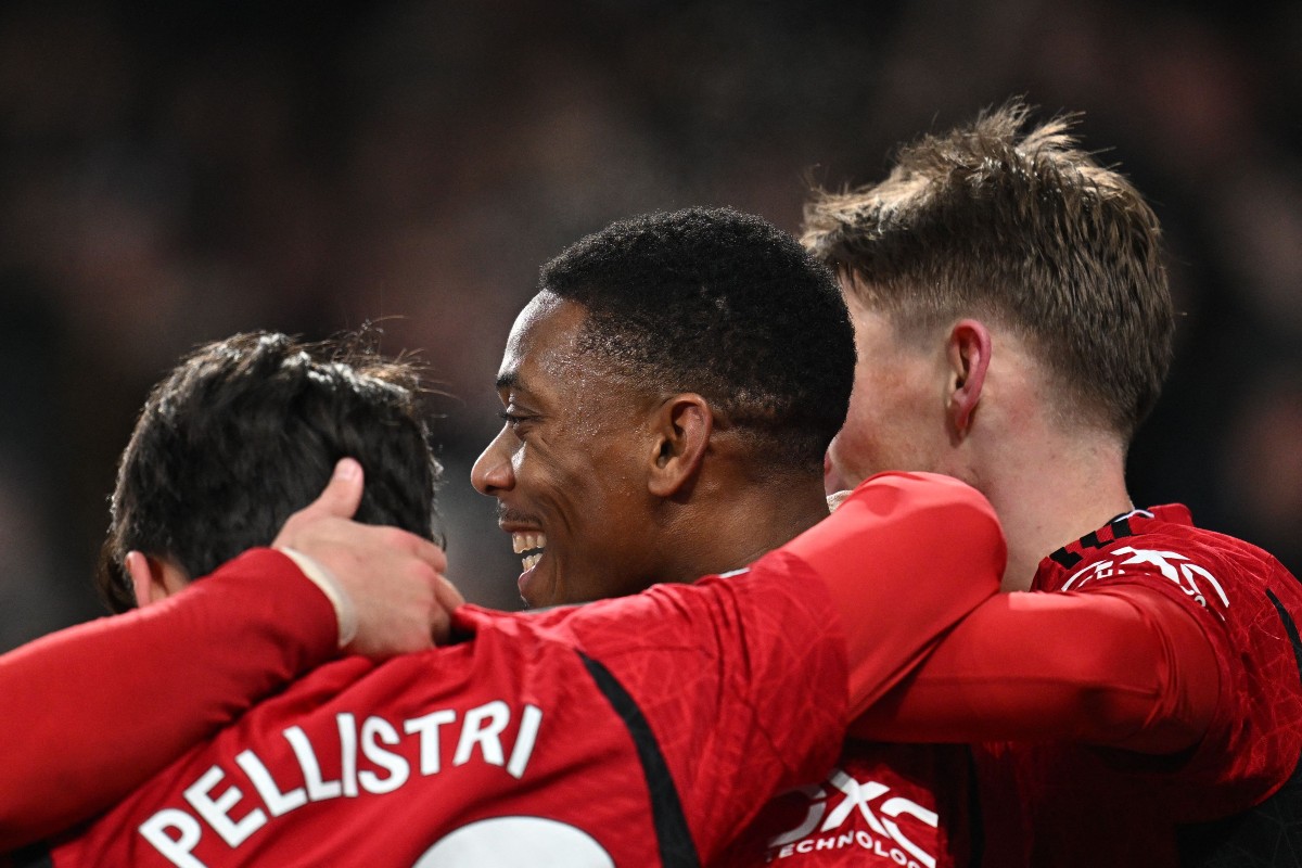 everton man united pellistri martial