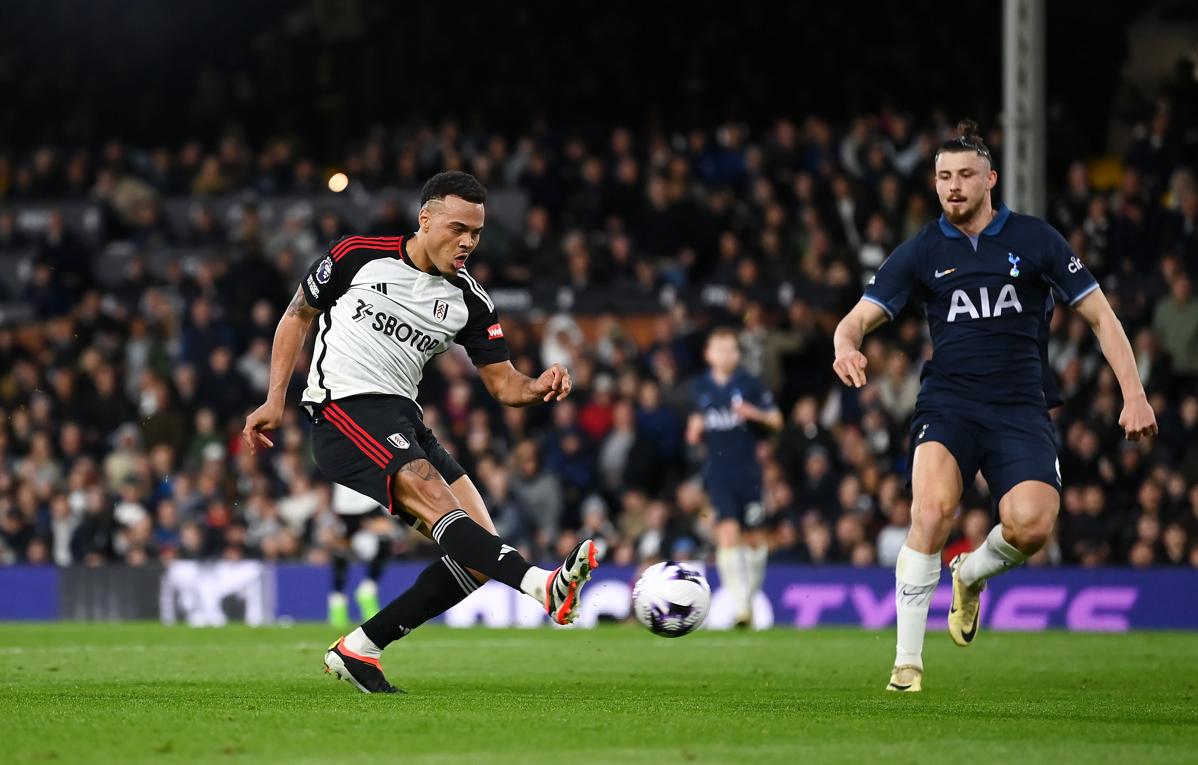 Rodrigo Muniz scores a goal against Tottenham