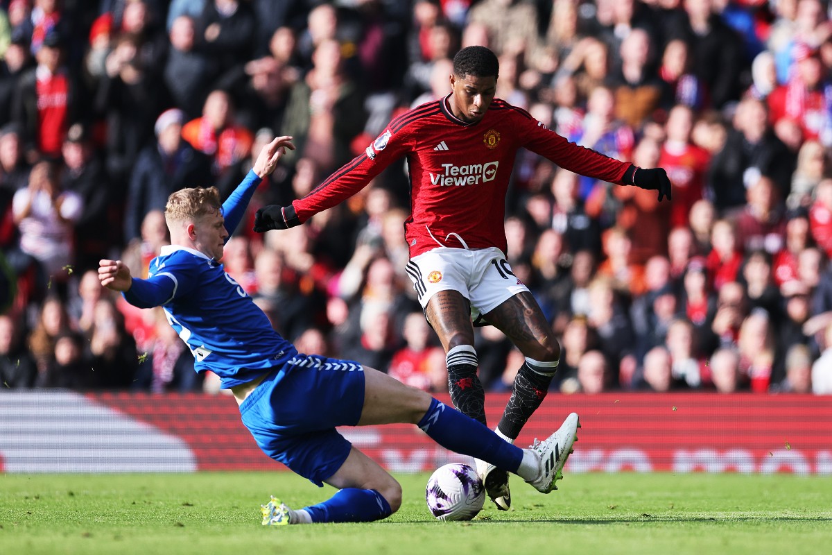 man united everton jarrad branthwaite marcus rashford