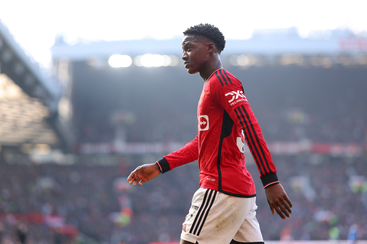 Manchester United's midfield prodigy Kobbie Mainoo faces backlash from Tim Sherwood: "He's caught the Casemiro bug"