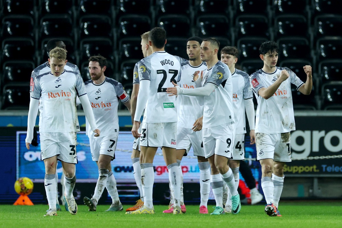 swansea morecambe patino