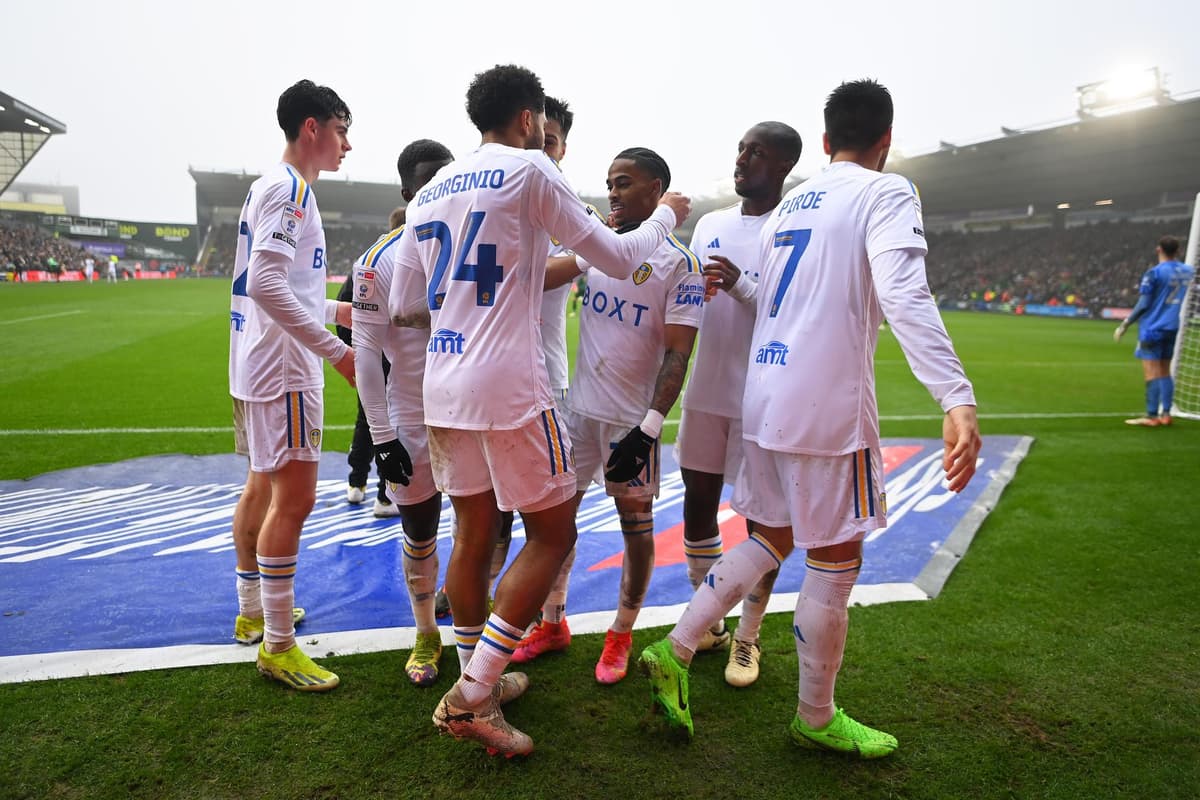 Leeds United Championship Crysencio Summerville