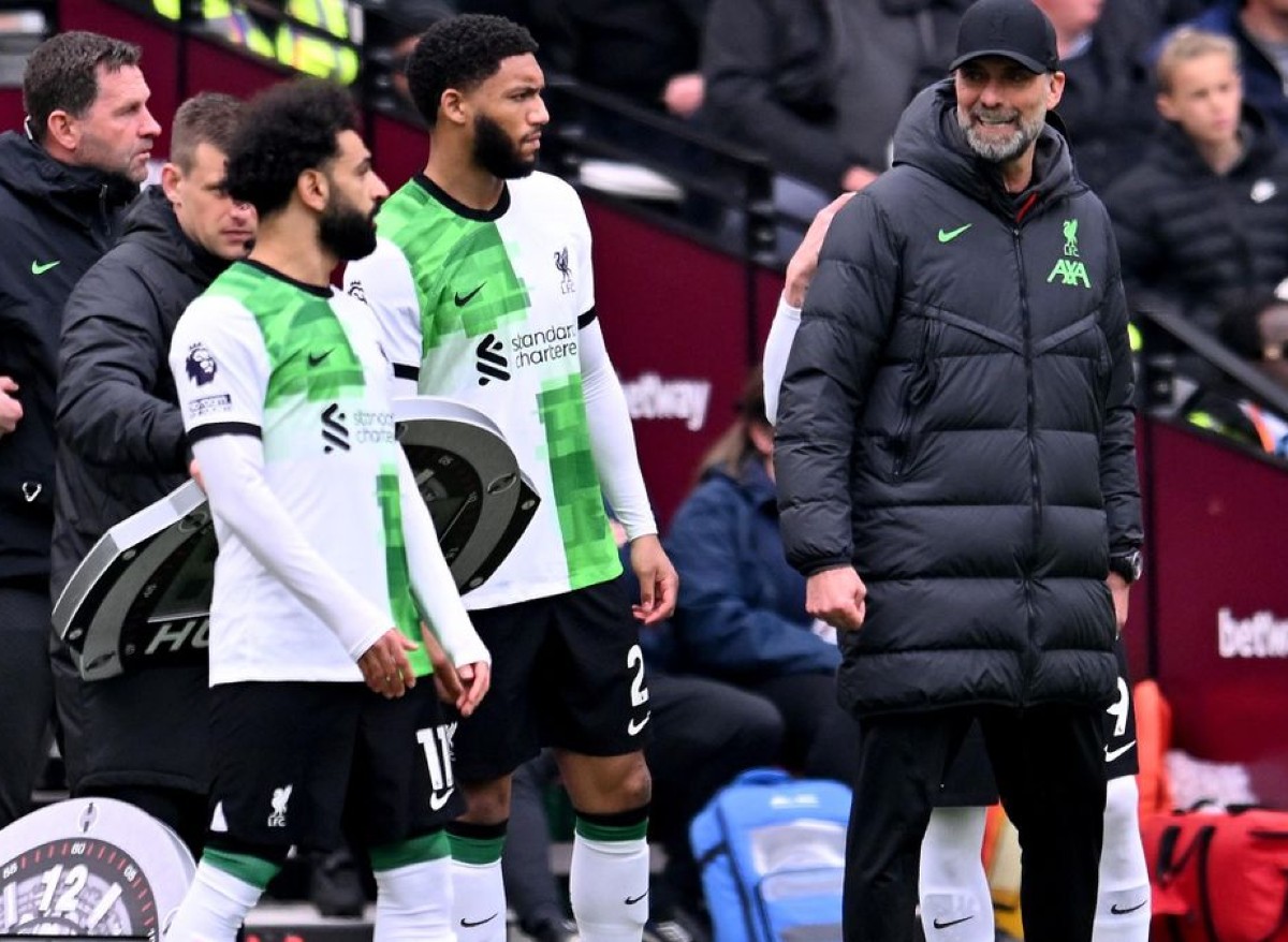 salah gomez klopp lfc