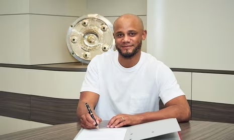 Vincent Kompany signs Bayern Munich contract.