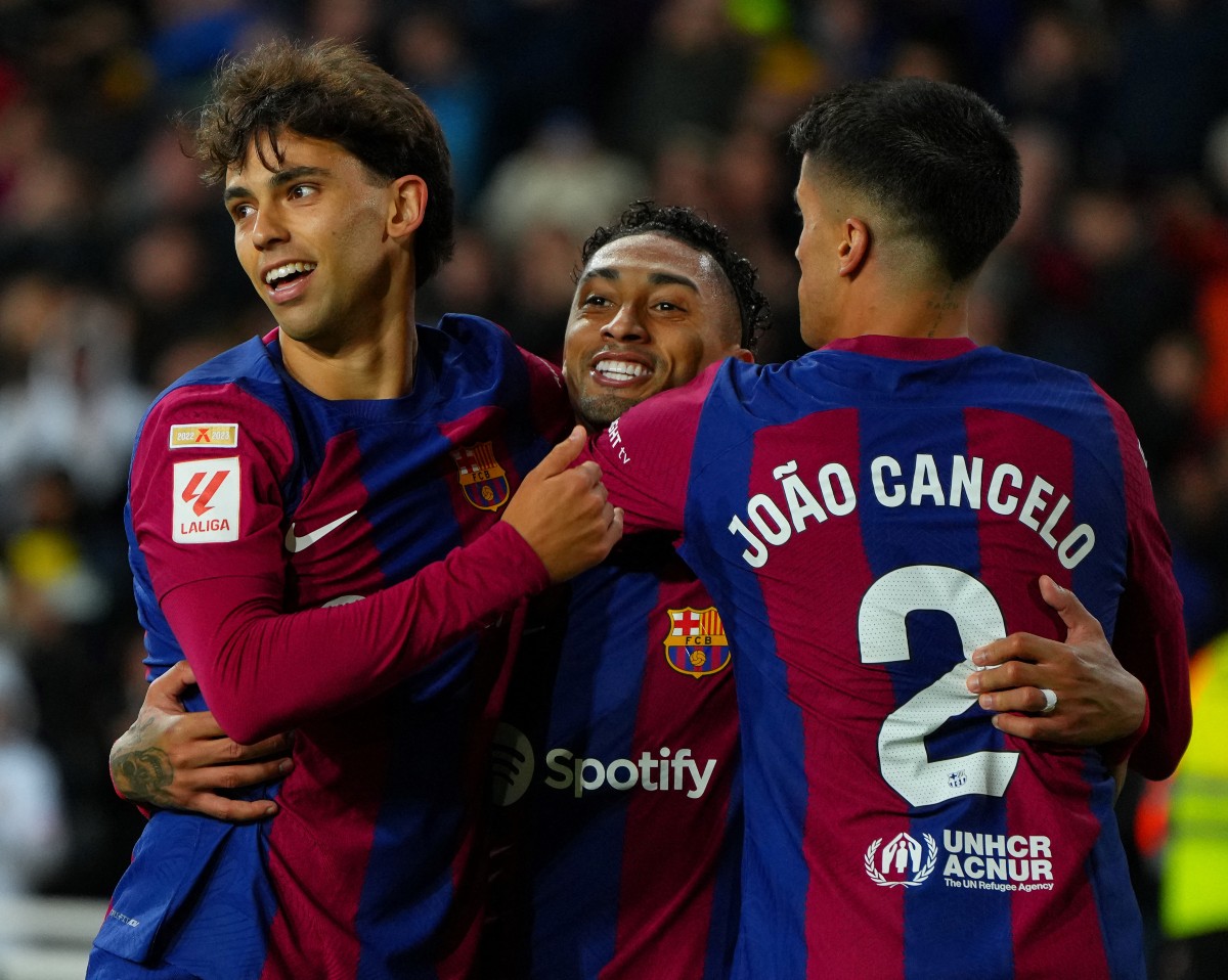 barca felix and raphinha and cancelo