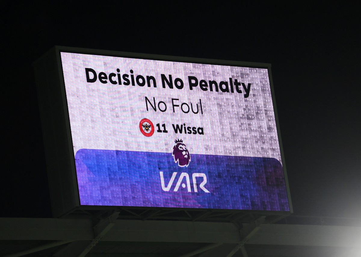 brentford brighton VAR