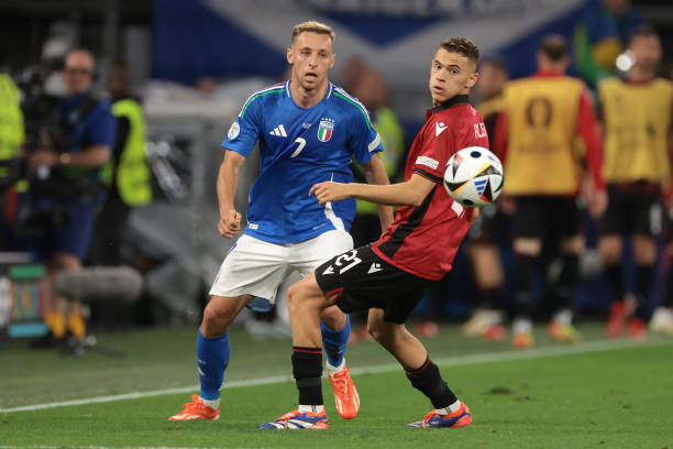 Man United want to sign Kristjan Asllani.