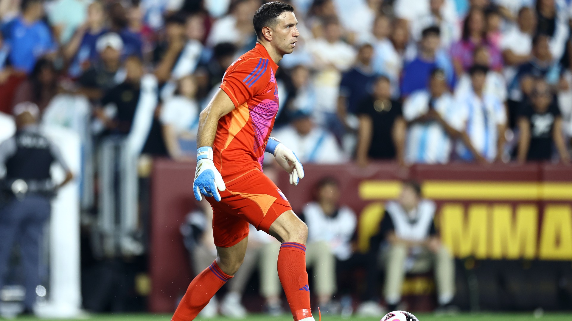 Emiliano Martínez