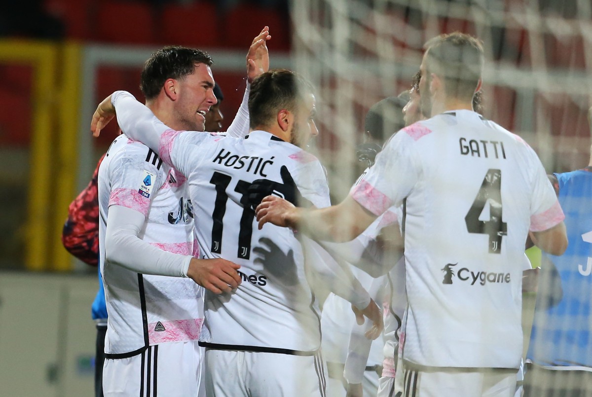 lecce juventus vlahovic kostic
