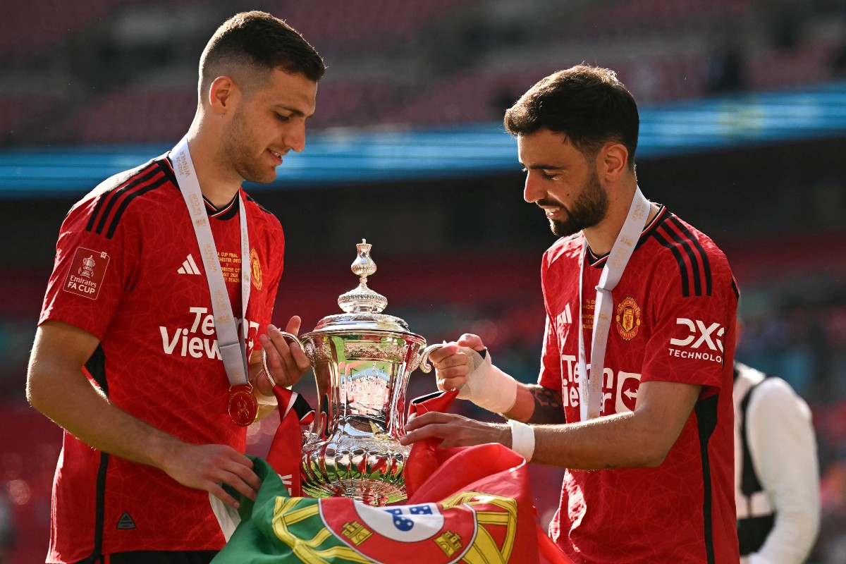 man united diogo dalot and bruno fernandes