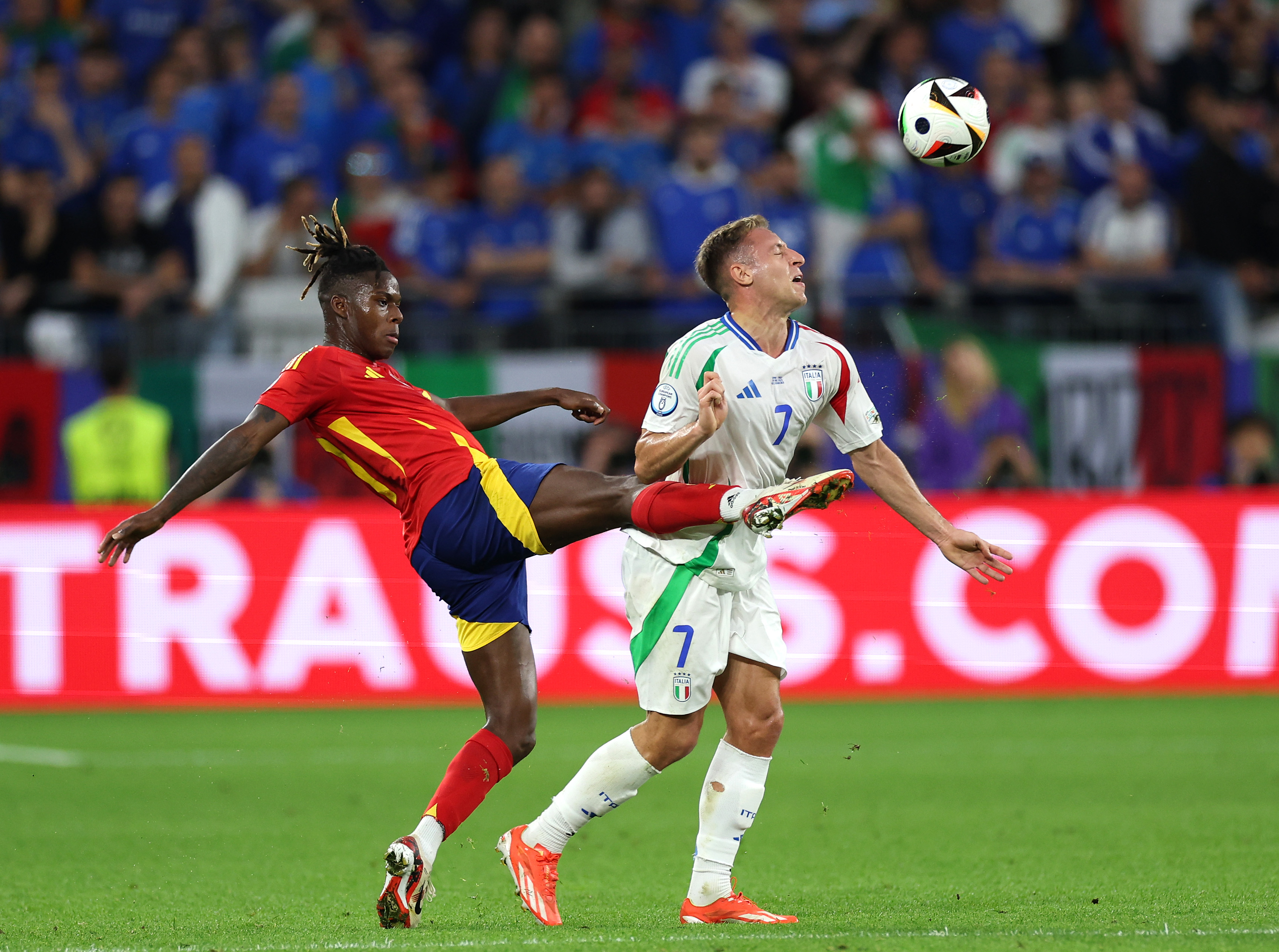 Williams, Slot, Liverpool Chelsea want to sign Nico Williams.