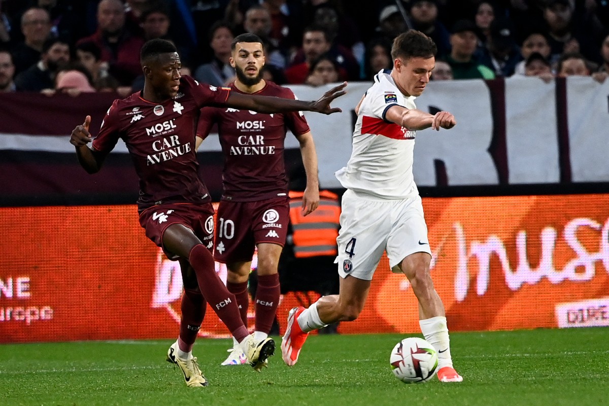 ugarte psg metz