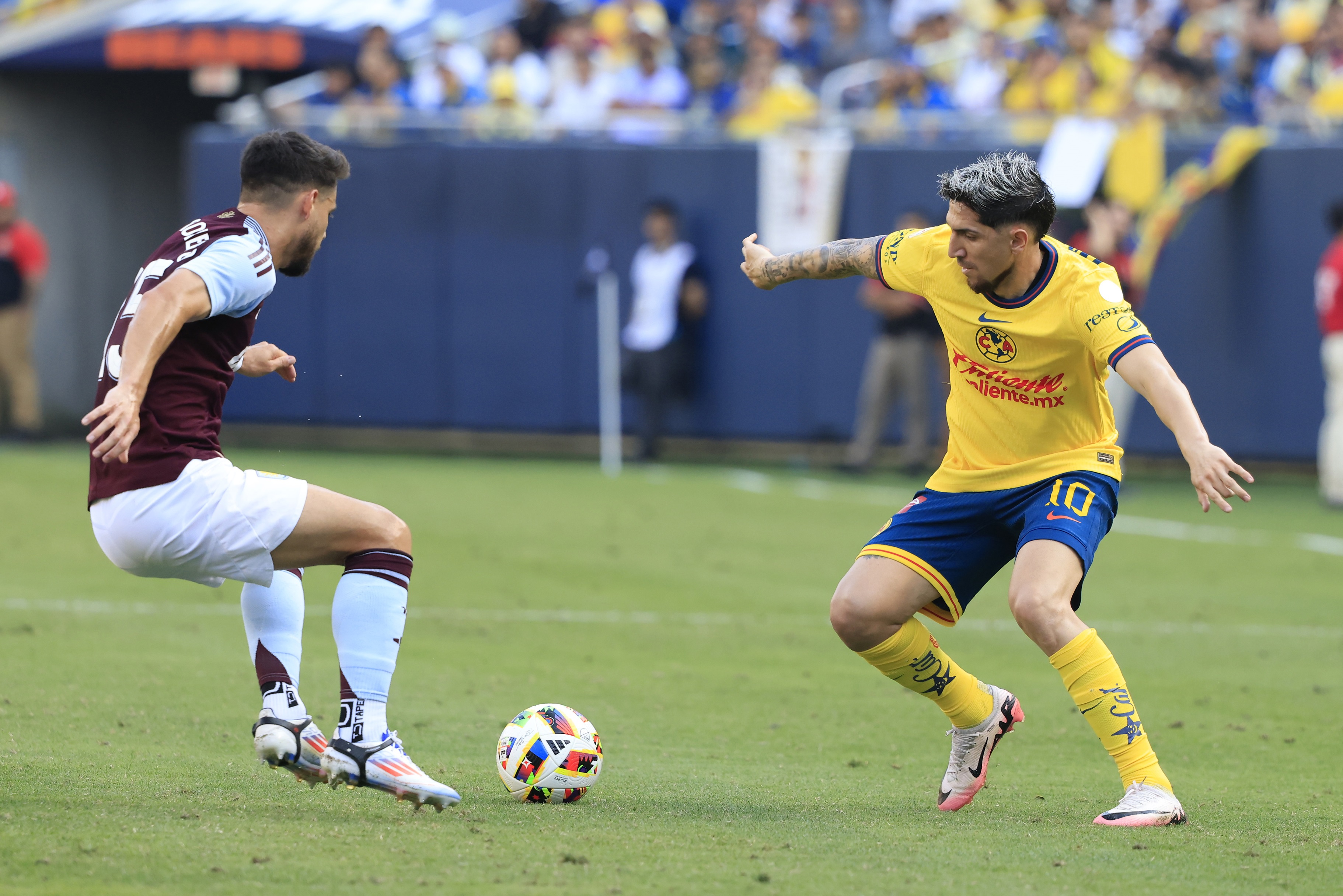 Romano, Moreno, Aston Villa Romano, Moreno, Aston Villa