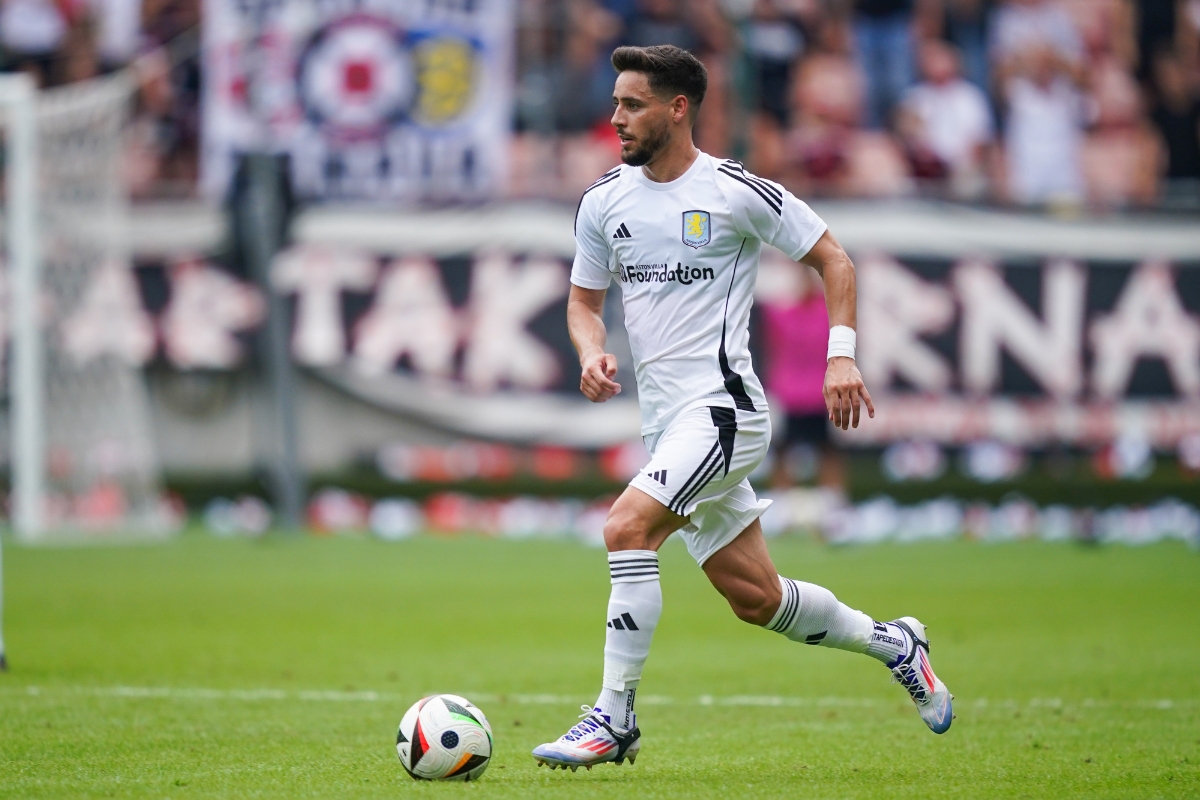 Alex Moreno wants to leave Aston Villa.