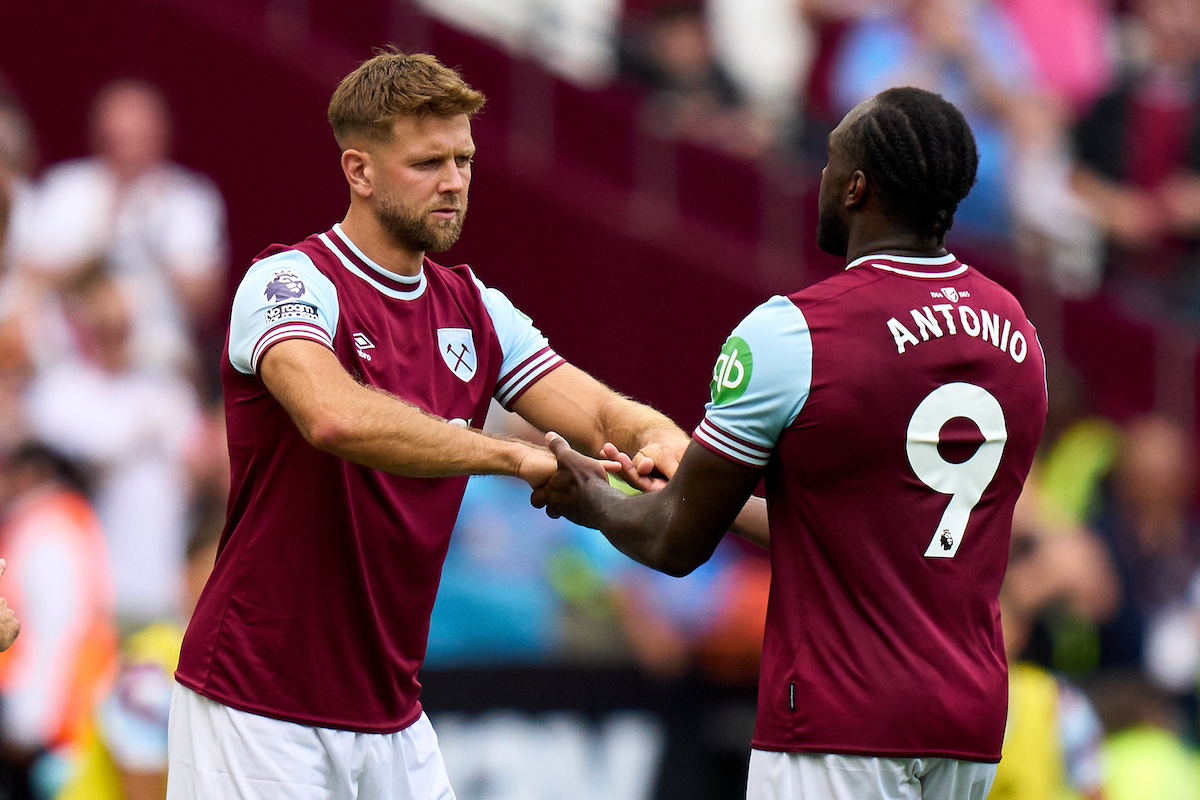 LONDON, ENGLAND - AUGUST 10: Niclas Fullkrug of West Ham United replaces his teammate Michail Antonio during the Pre-Season Friendly match between West Ham United and Celta Vigo at London Stadium on August 10, 2024 in London, England.