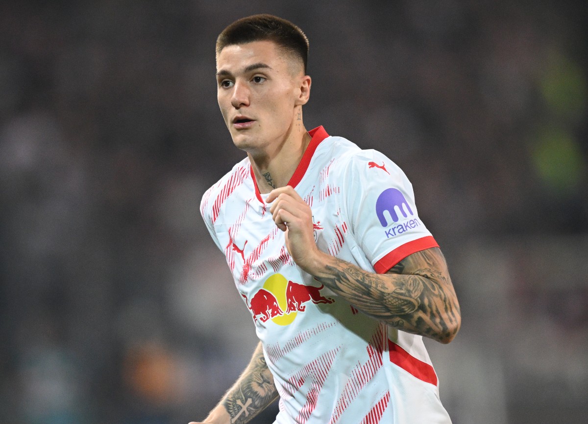 Man United retain interest in signing Benjamin Sesko.