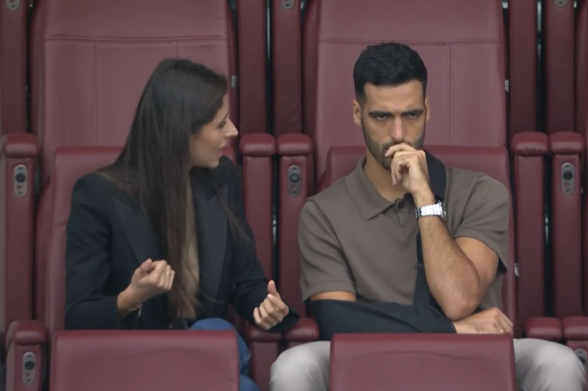 Mikel Merino injury: Arsenal midfielder was spotted wearing shoulder support.