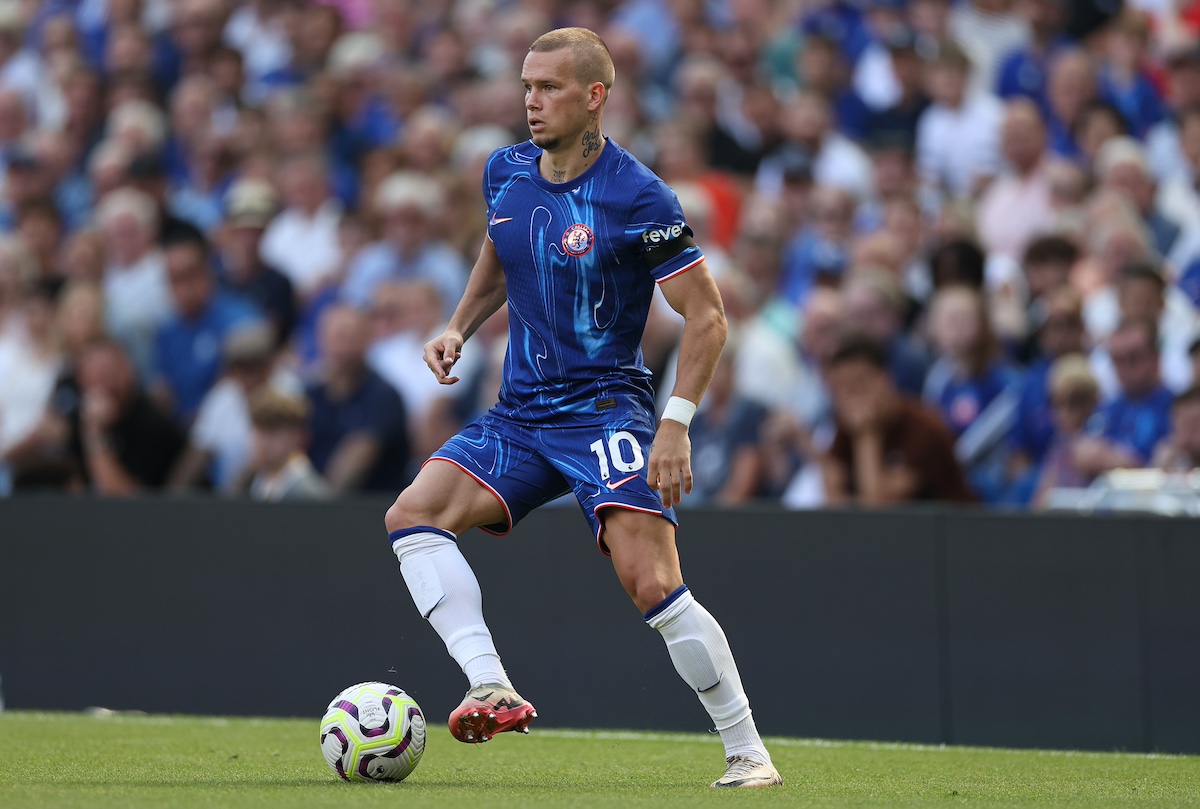 Mykhailo Mudryk's full focus is on Chelsea at present despite the rumours (Photo by Ryan Pierse/Getty Images)
