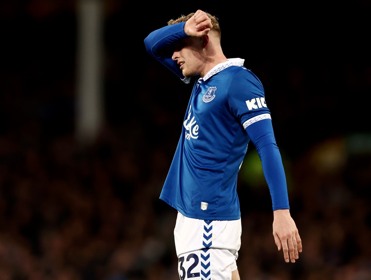 everton defender branthwaite everton defender branthwaite