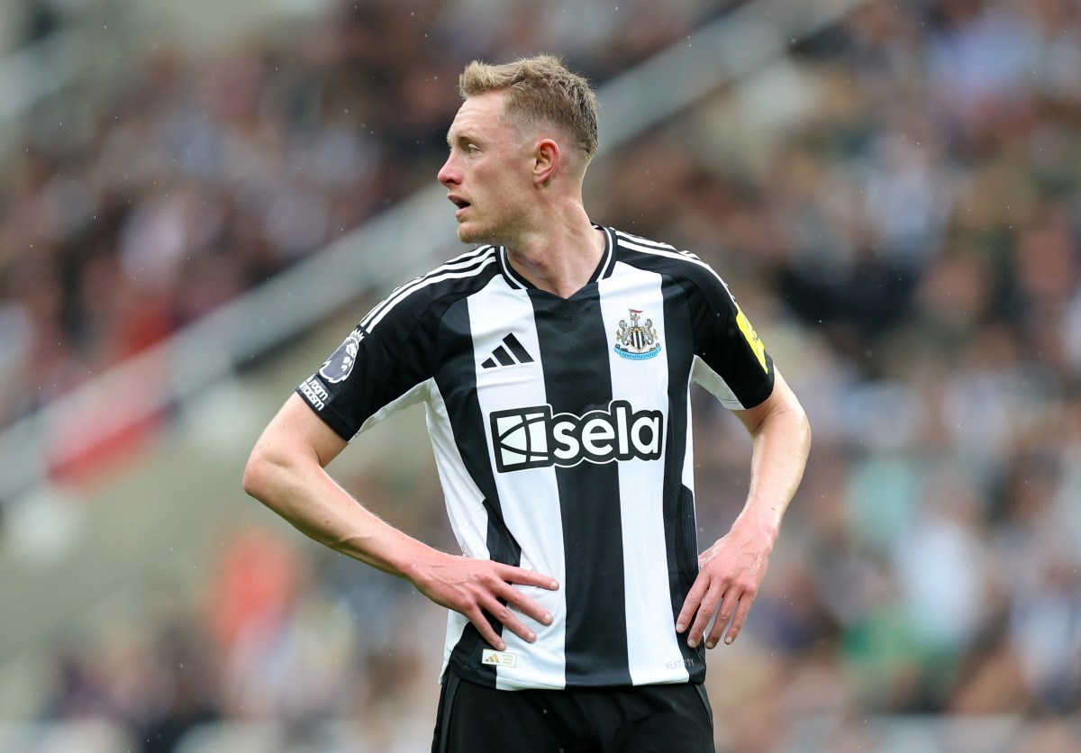 Newcastle United's Sean Longstaff looks on