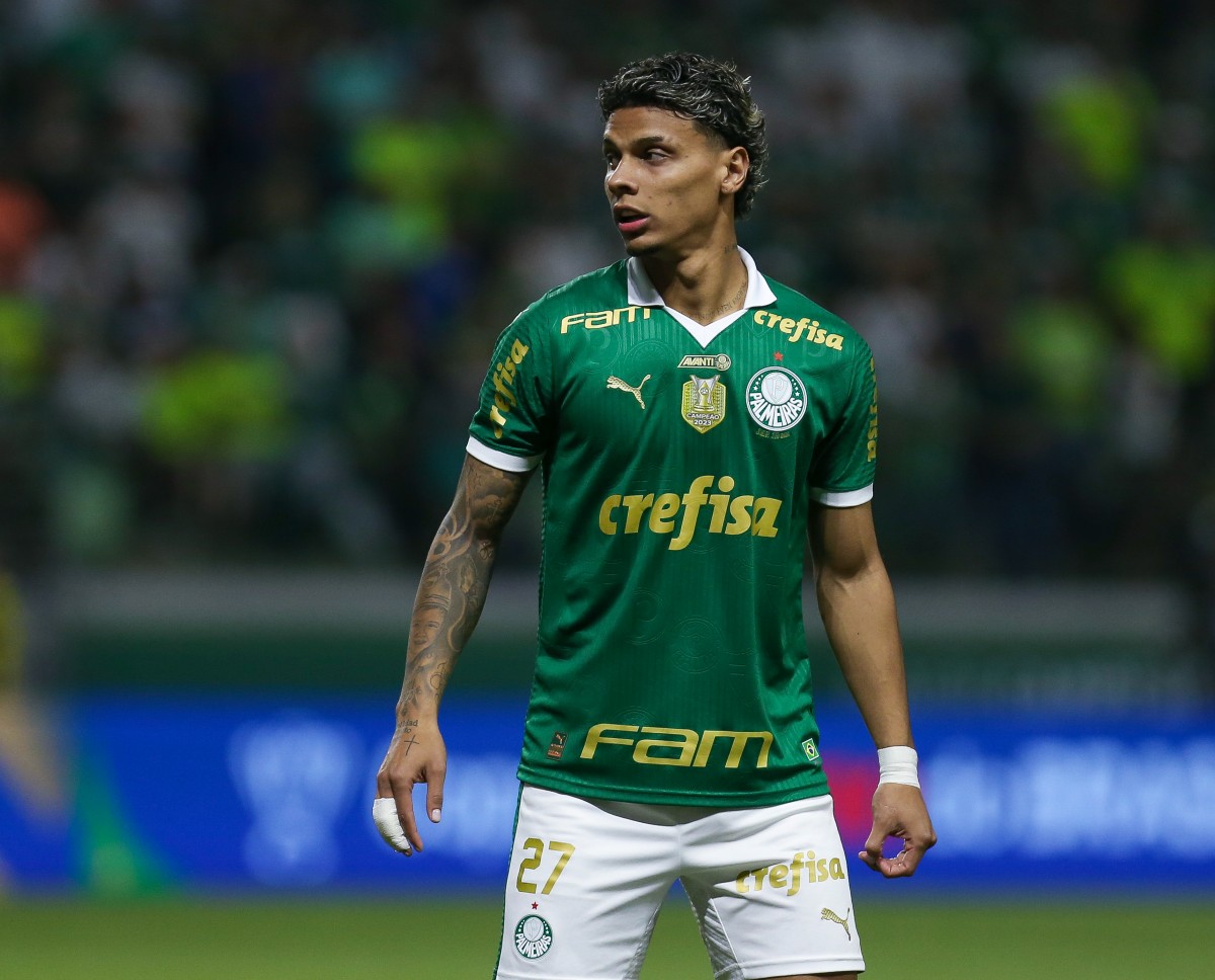 Richard Rios during Palmeiras vs Flamengo Richard Rios in action for Palmeiras amid links with Manchester United