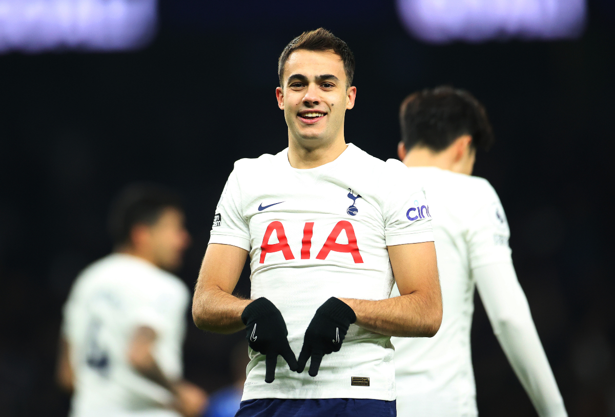 Sergio Reguilon wants to terminate Tottenham contract in January.