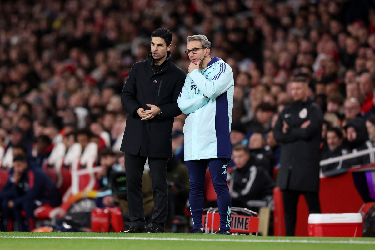 Albert Stuivenberg is set to stay at Arsenal until 2027