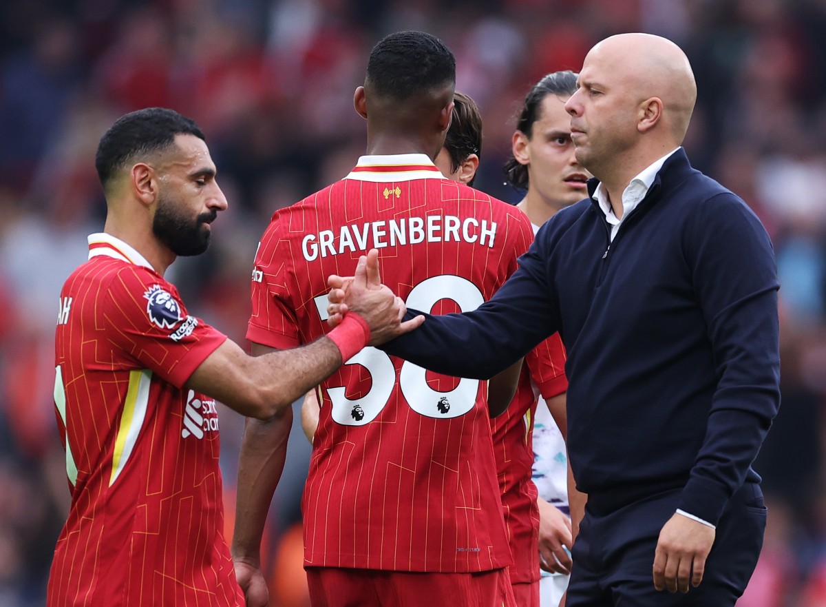 Liverpool star Mohamed Salah and manager Arne Slot