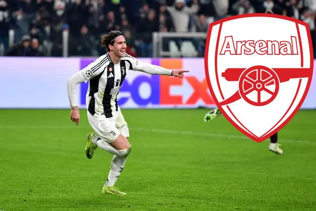 Dusan Vlahovic of Juventus celebrates scoring