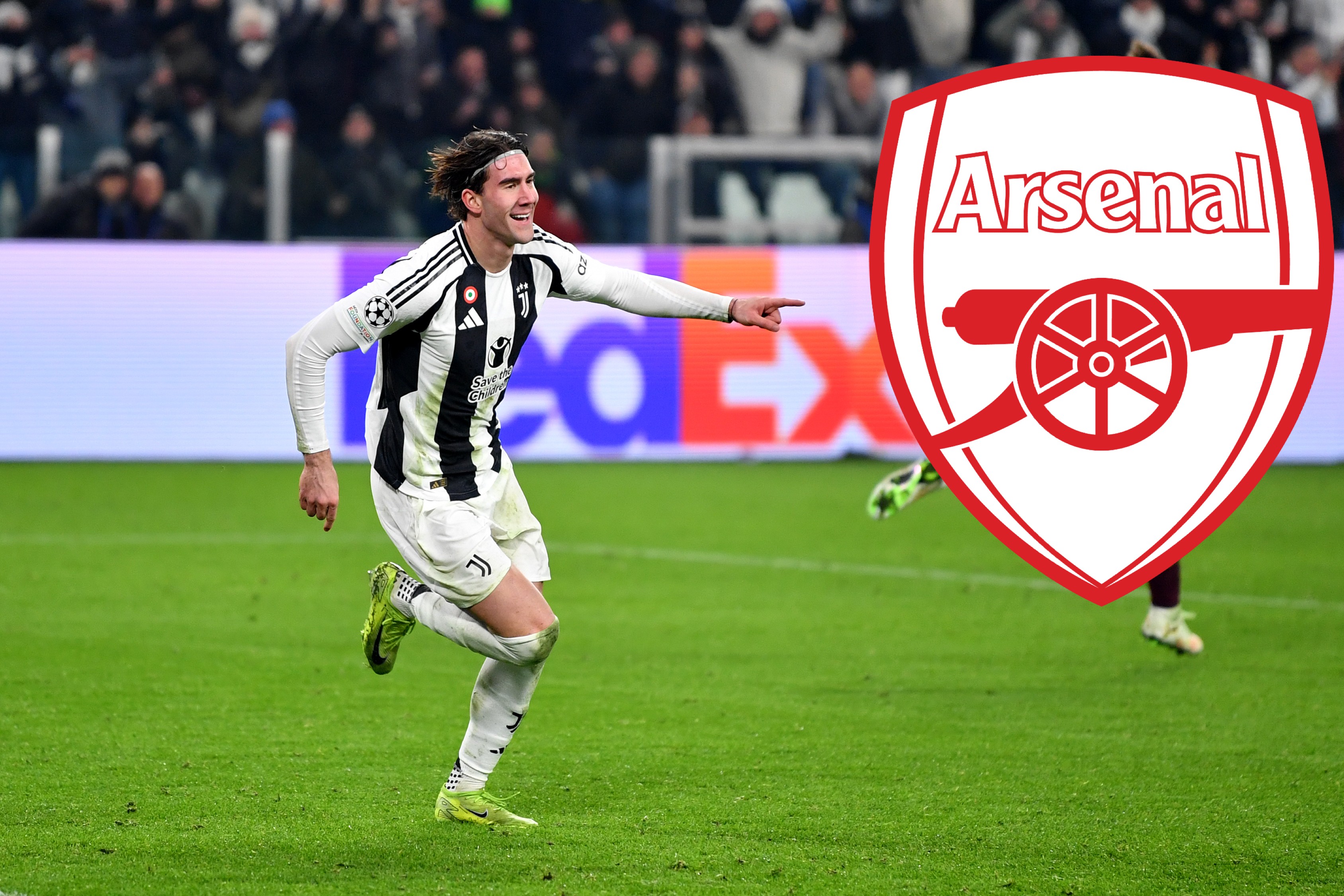 Dusan Vlahovic of Juventus celebrates scoring