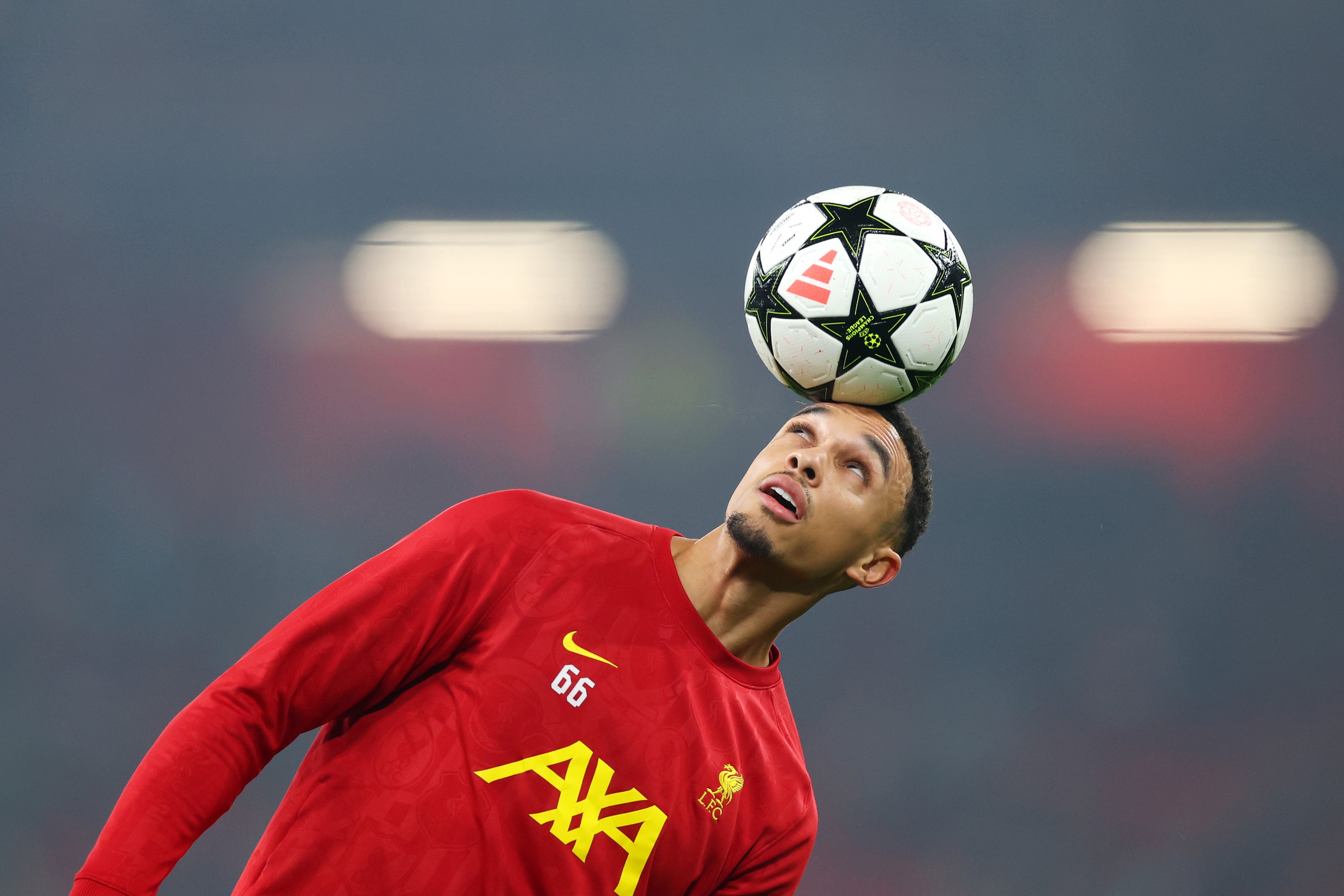 Trent Alexander-Arnold of Liverpool warms up
