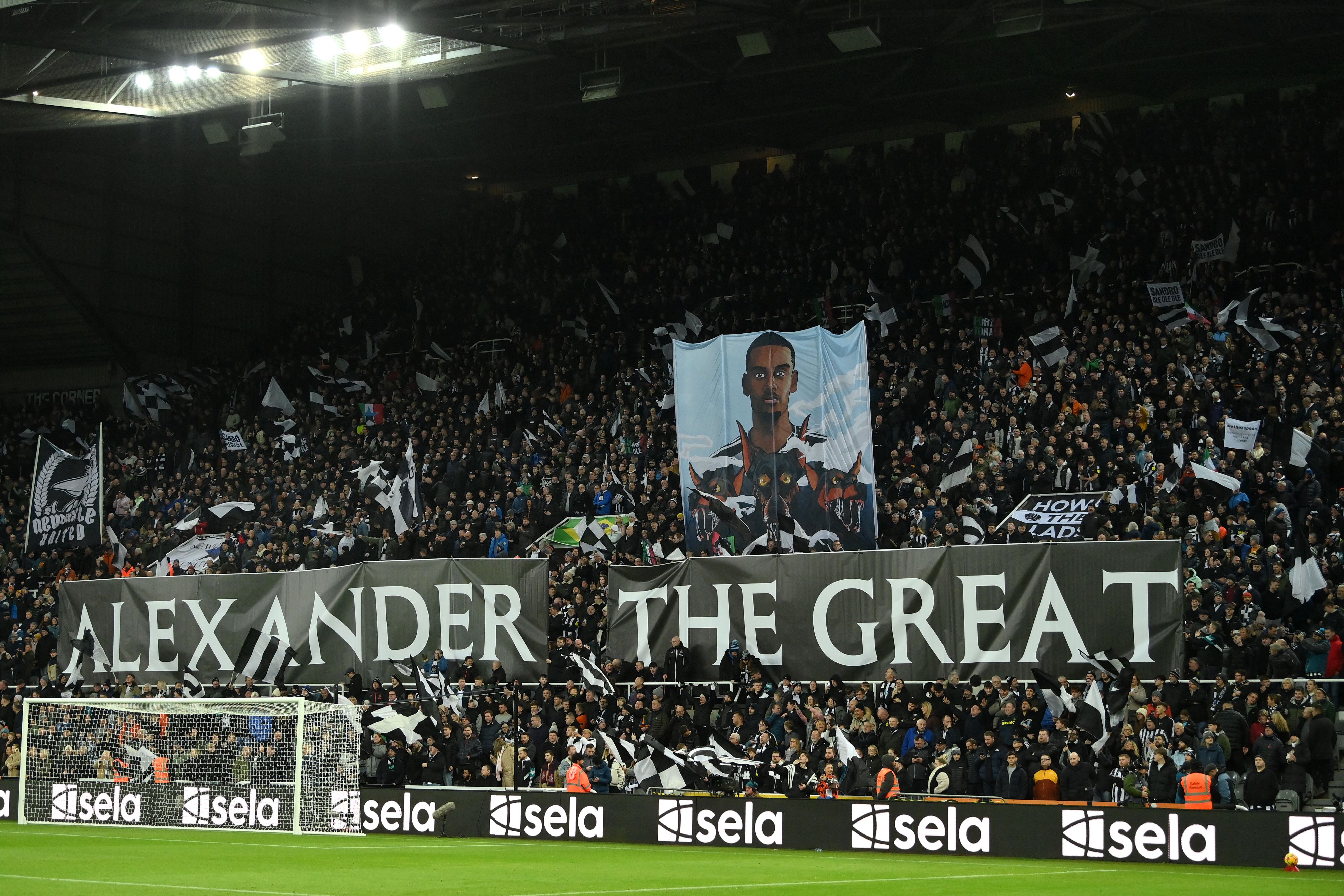 A banner in homage to Alexander Isak