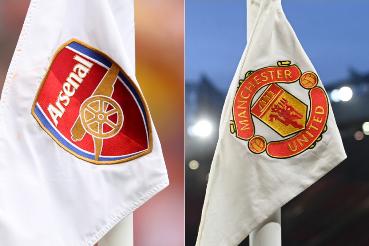 Arsenal and Manchester United corner flags