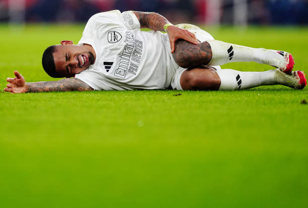 Gabriel Jesus in pain after injury vs Manchester United