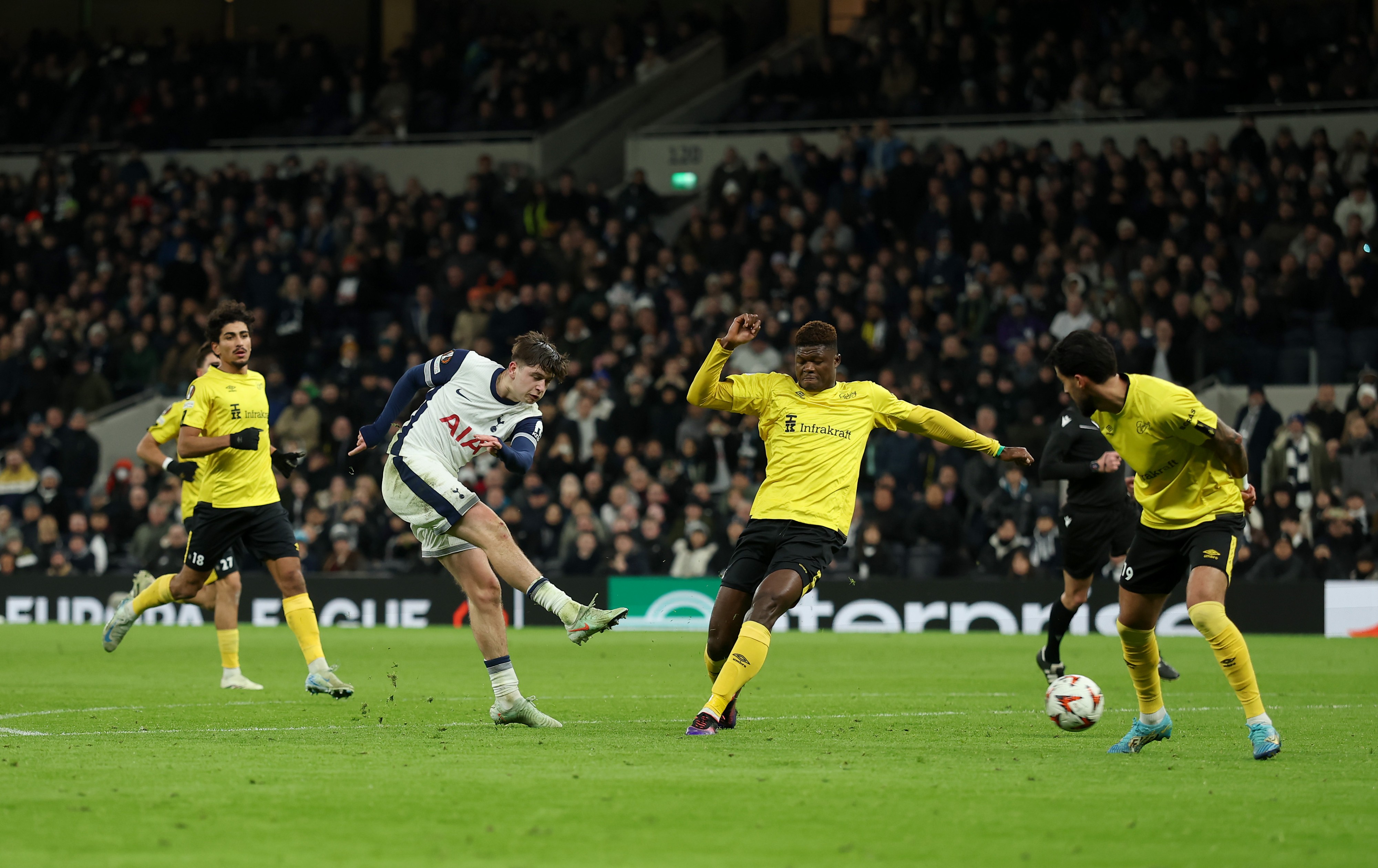 Mikey Moore of Tottenham Hotspur scores his team's third goal during the UEFA Europa League 2024/25 League Phase MD8 match against Elfsborg