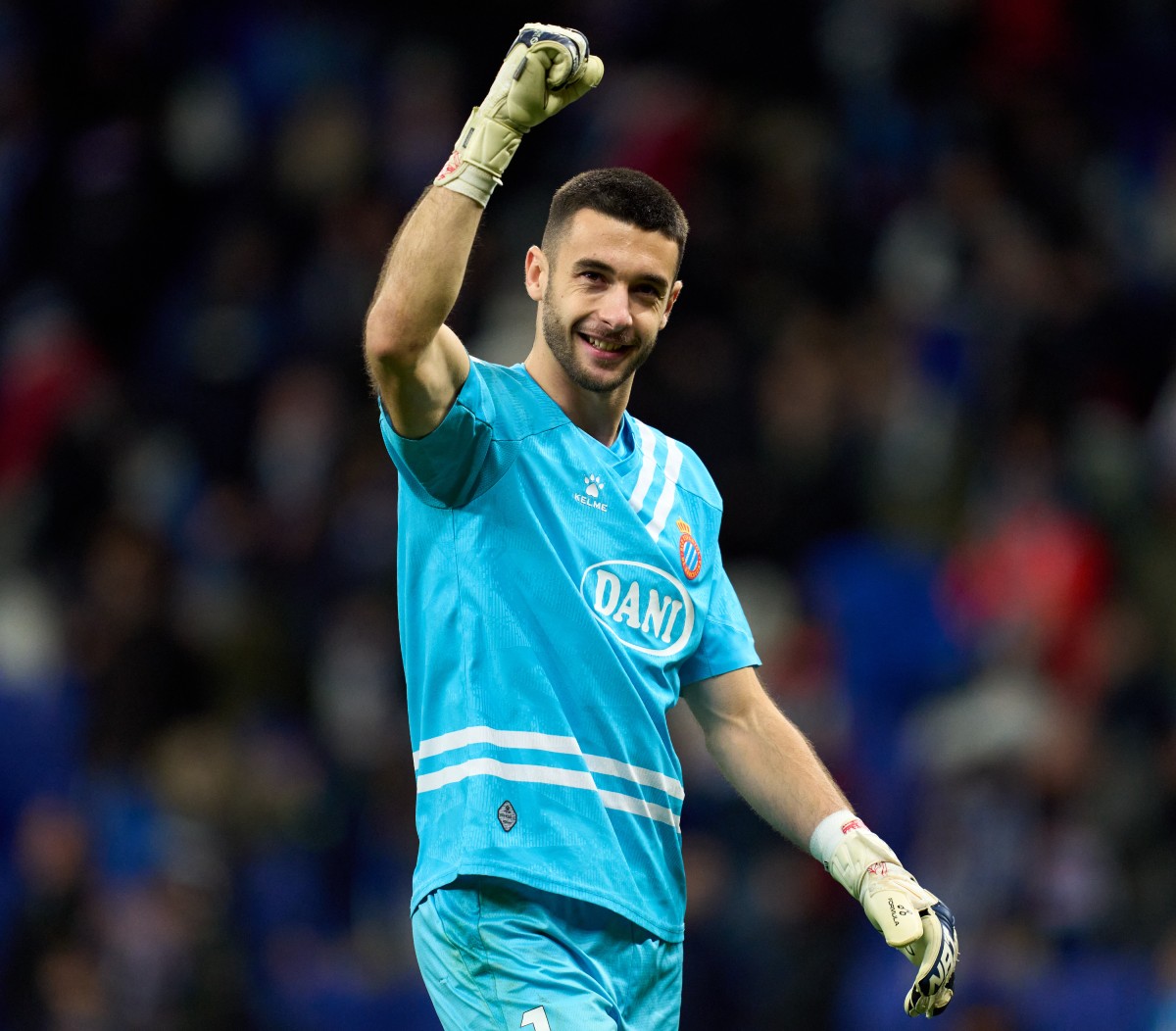 Joan Garcia celebrates during Espanyol vs Barcelona